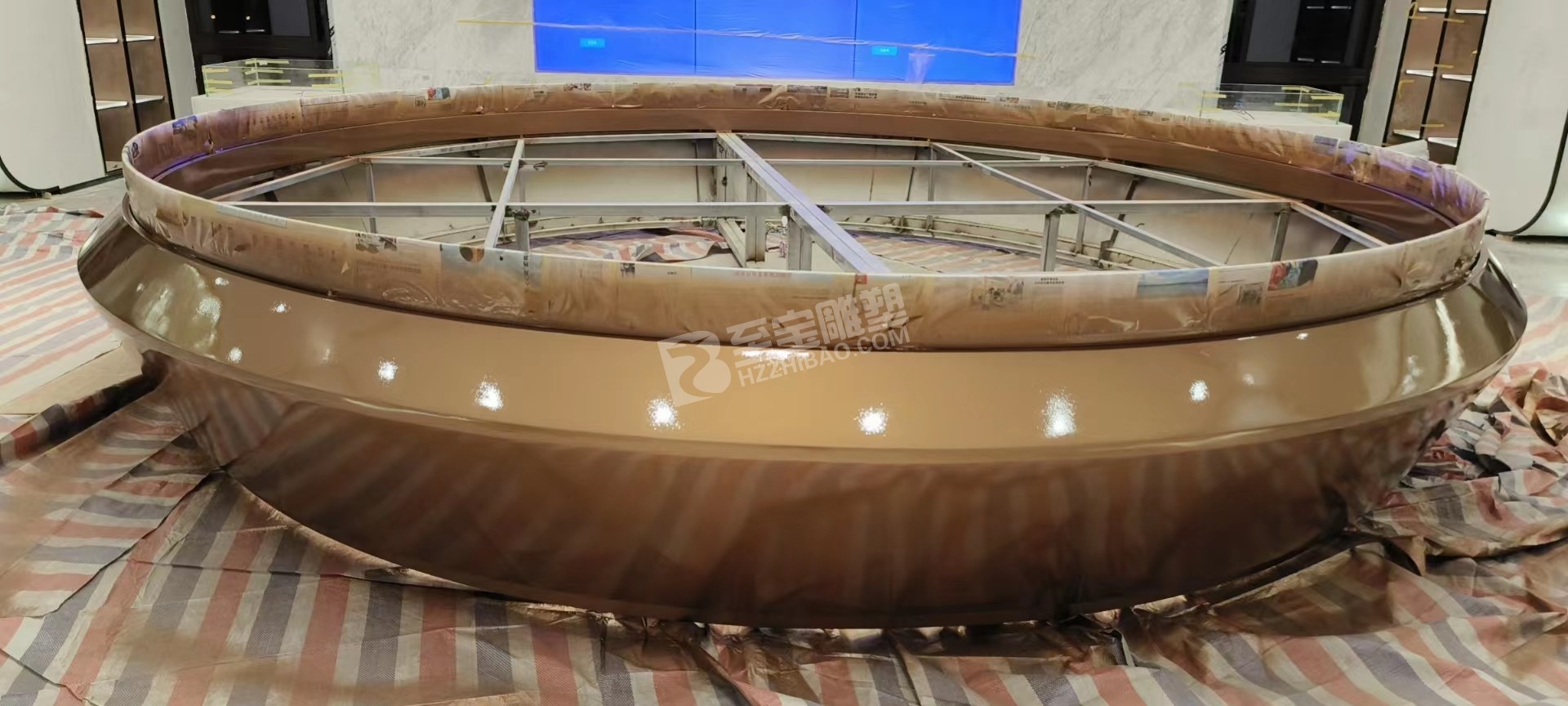 銅陵銅官區(qū)城投太學(xué)里營銷中心電鍍不銹鋼水吧臺雕塑